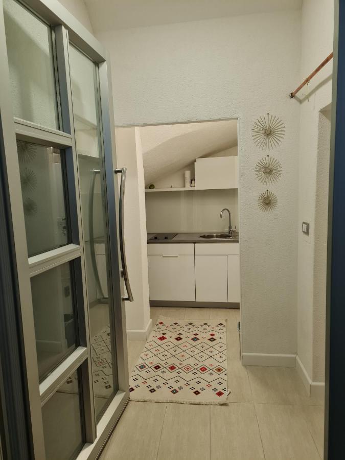 Dino Apartma *